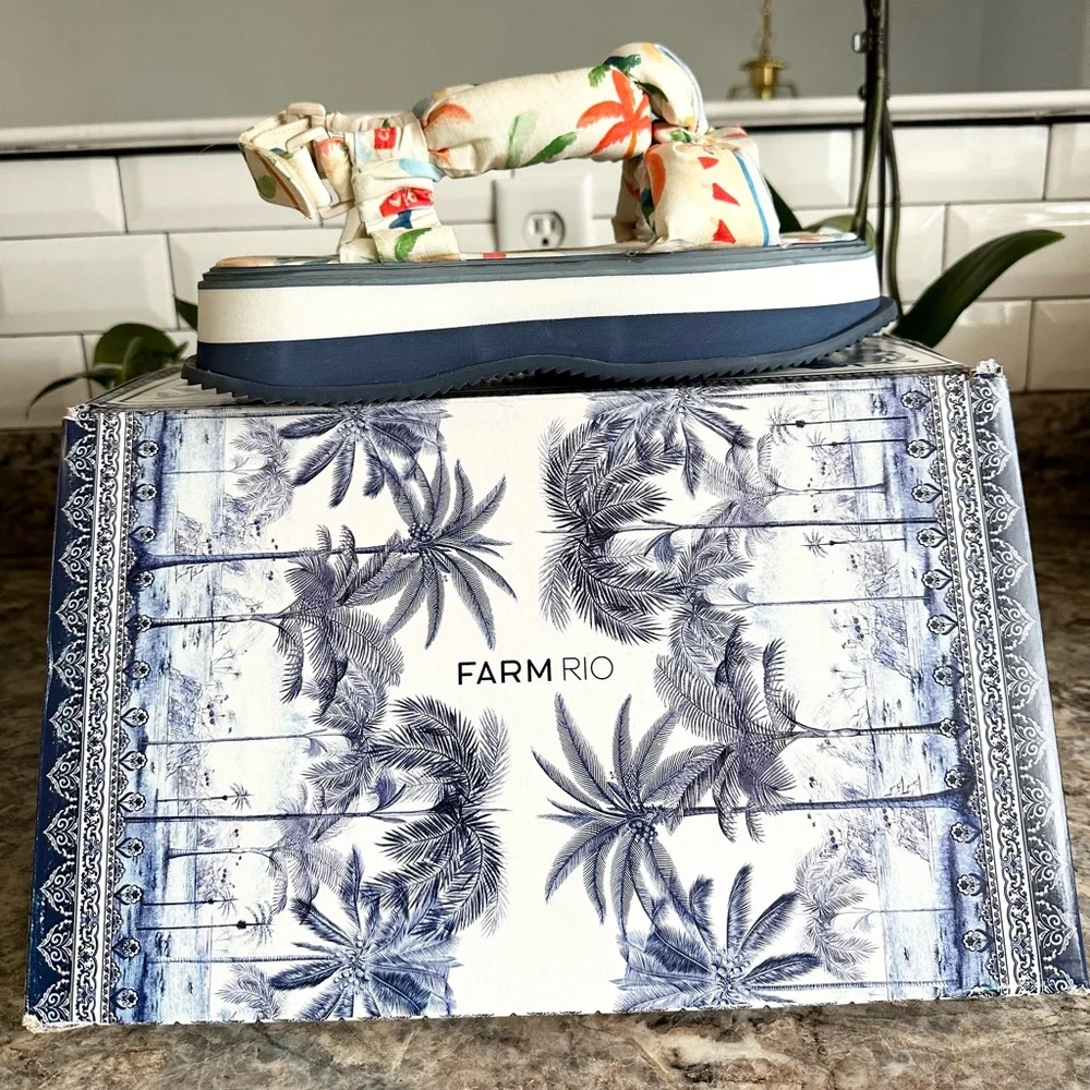 Farm Rio. Colorful Flatform Velcro Sandal, Size 10 - Picture 6 of 6